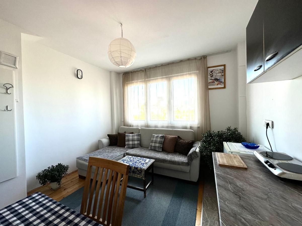 Yellowhouse Pristina Exterior foto